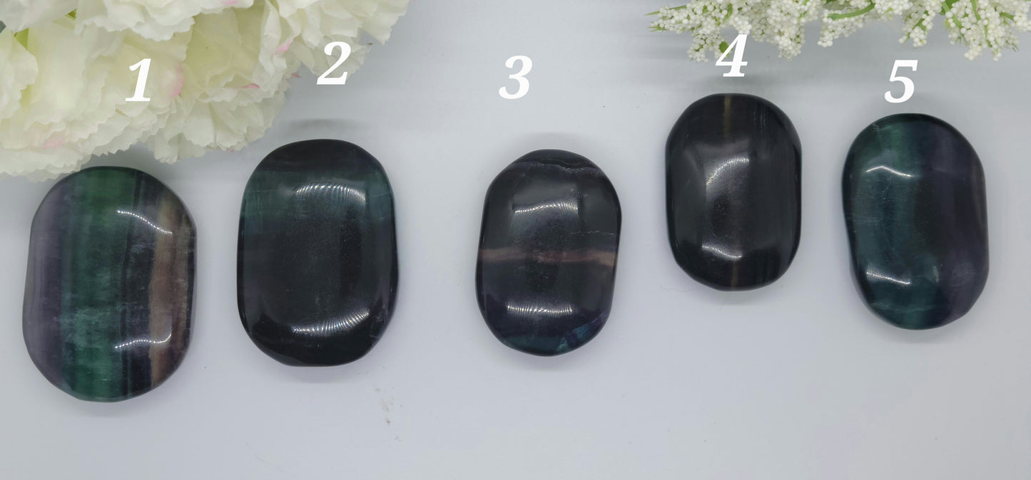 High Quality Fluorite Palm stones