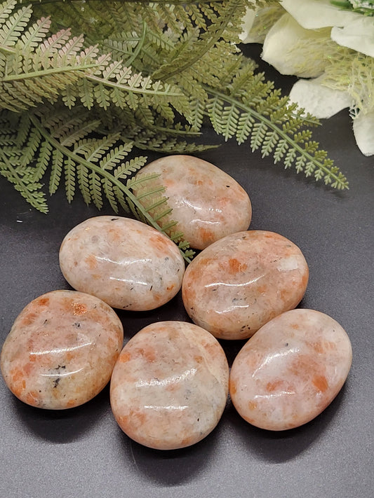 Sunstone Palm stones