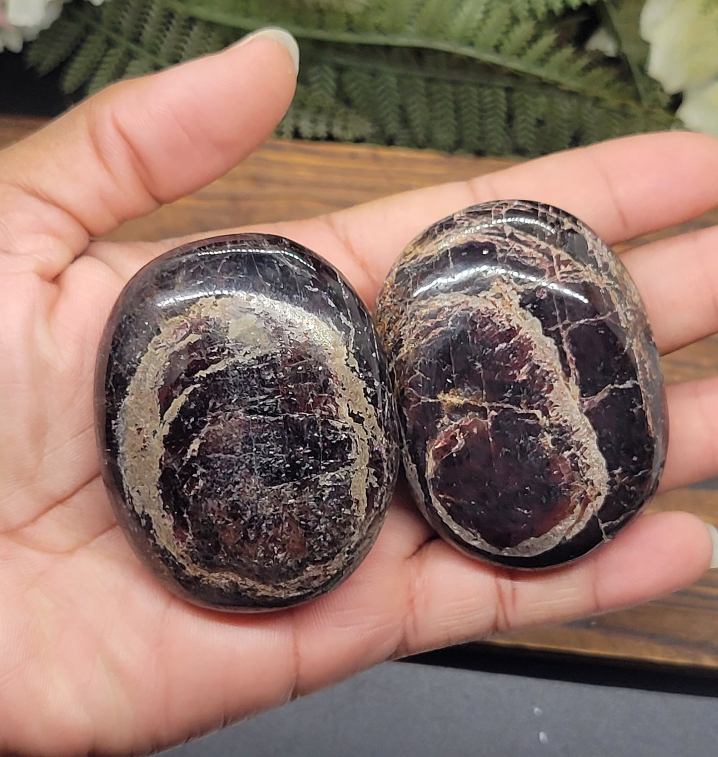 Garnet Palm Stones