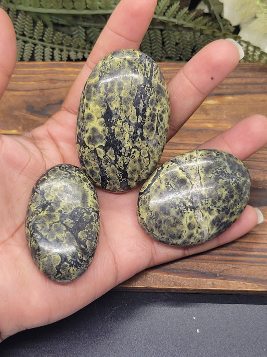 Green Serpentine Palm Stones